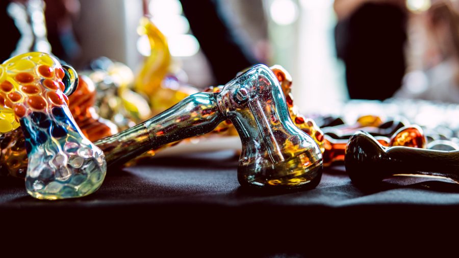 Best Glass Pipes Available at Online Headshops